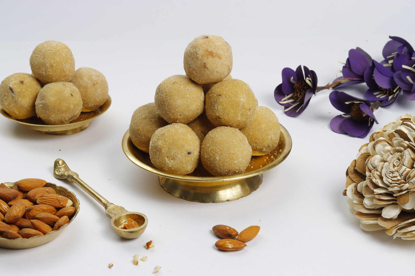 Atta Laddu (Desi Ghee)