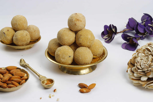 Atta Laddu (Desi Ghee)